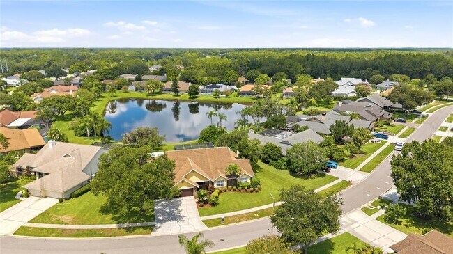 Building Photo - 6513 Thoroughbred Loop