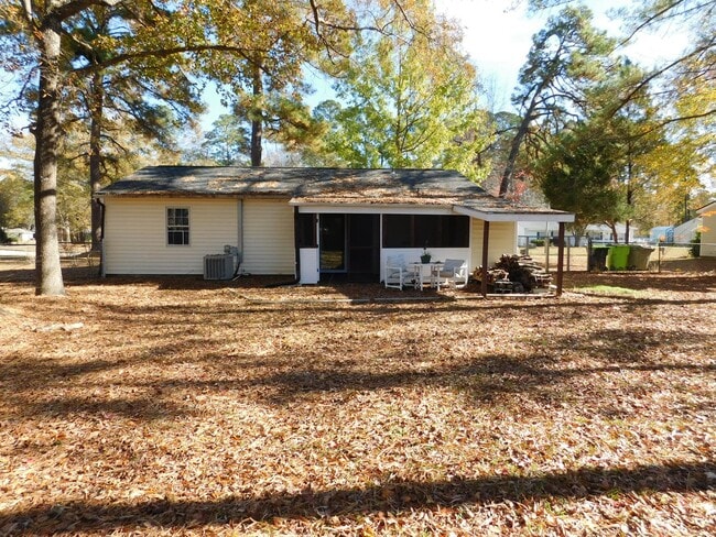 Building Photo - 842 Halifax Cir