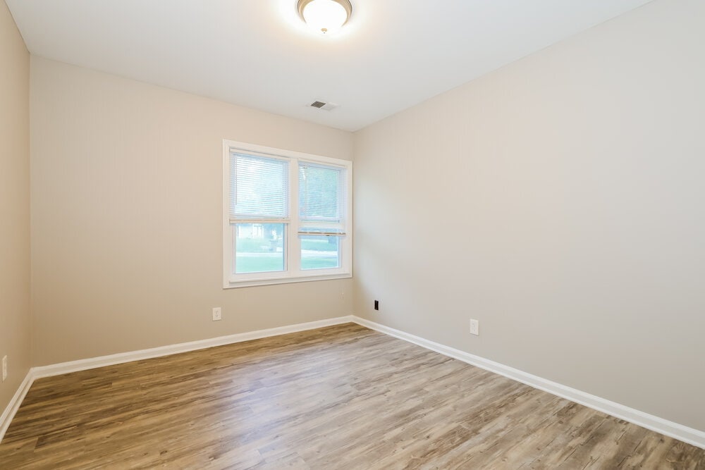 Building Photo - 8974 Sterling Ridge Ln