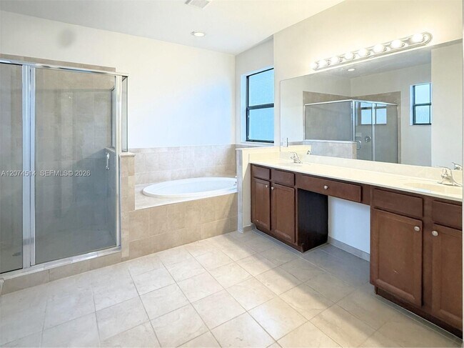 Building Photo - 15149 SW 113th Terrace