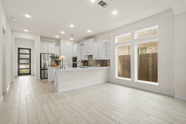 Building Photo - 142 Amaranth Wy