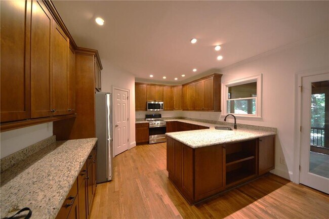 Building Photo - 135 Brightmore Way
