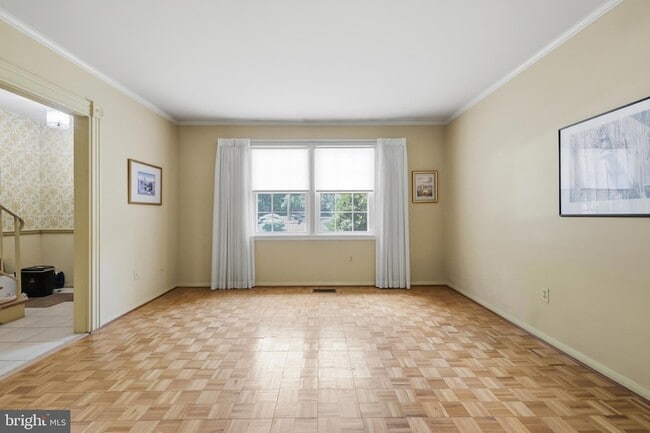 Building Photo - 8350 Glastonbury Ct