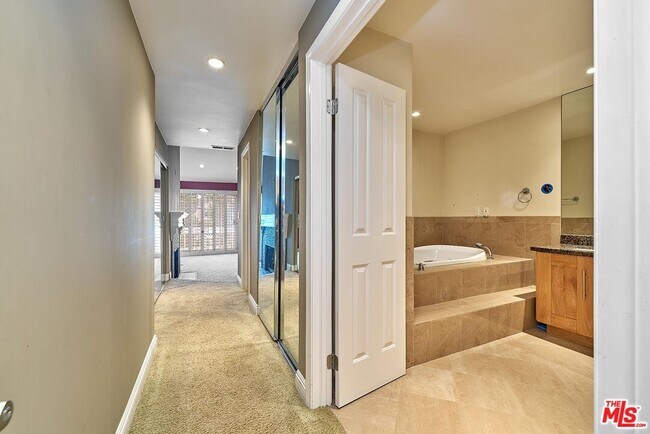 Building Photo - 13078 Mindanao Wy