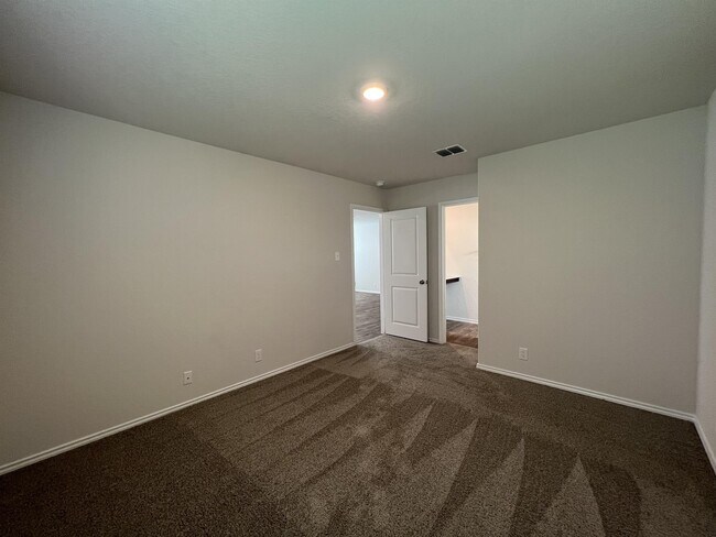 Building Photo - 15315 Shortwing