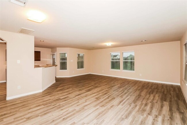 Building Photo - 19018 Moynihan Dr