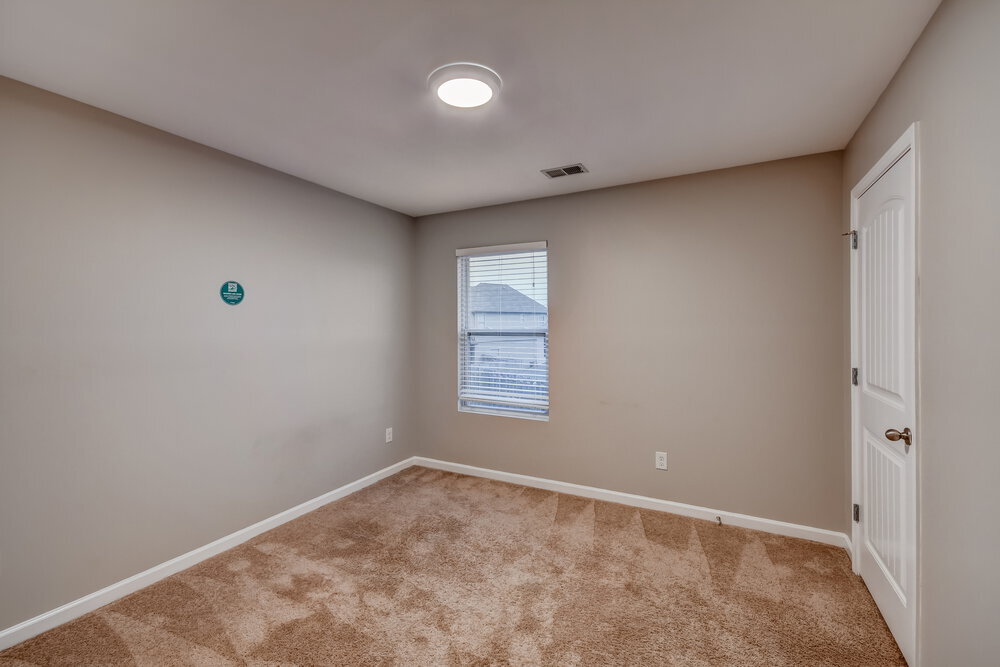 Building Photo - 116 Rosegate Dr