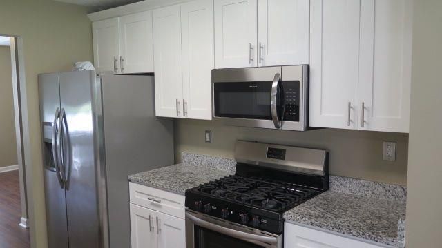 Building Photo - 944 Aspen Dr