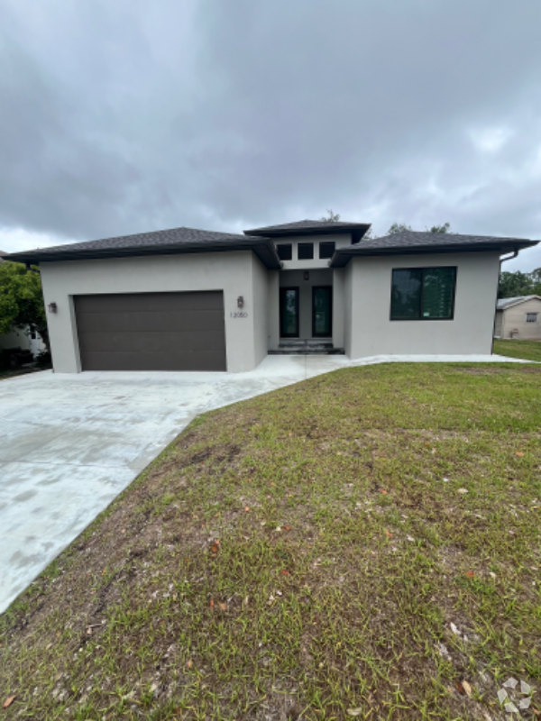 Building Photo - 12050 Dorado Dr
