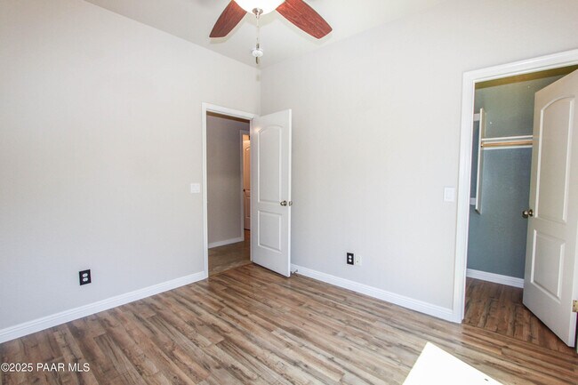 Building Photo - 2677 Capella Dr