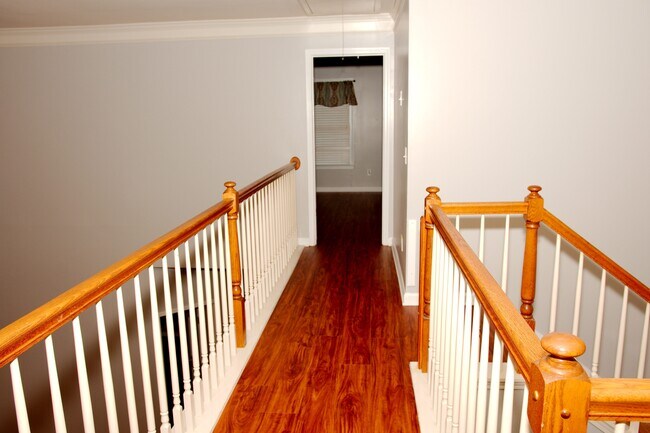 Building Photo - 2927 Arbor Creek Ln