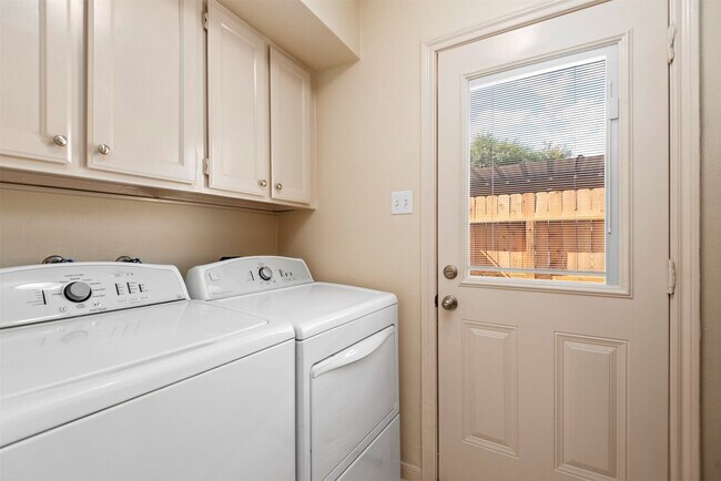 Building Photo - 14215 Lost Meadow Ln