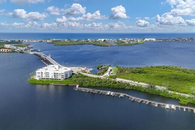 Building Photo - 1375 Beach Rd