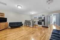 Building Photo - 4413 Park Ave