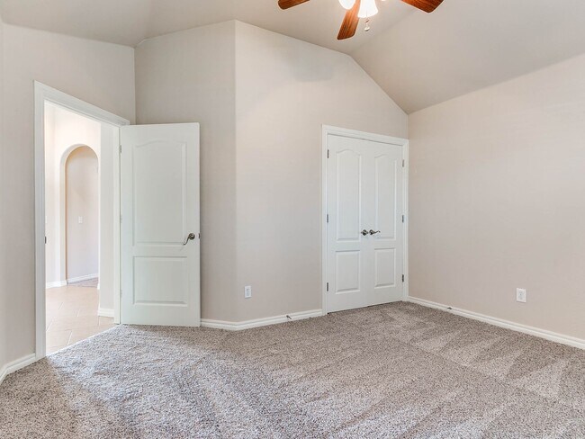 Building Photo - 2724 Busheywood Dr