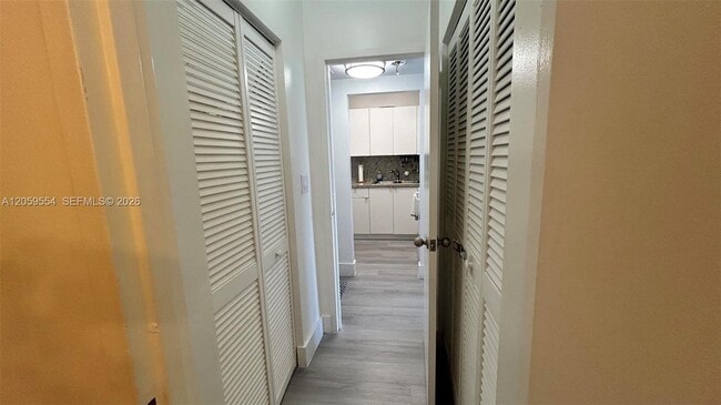 Building Photo - 2899 Collins Ave
