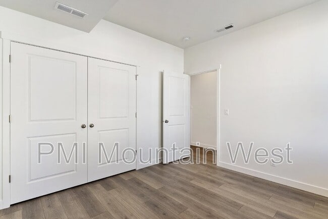 Building Photo - 1836 Red Twilight Ln