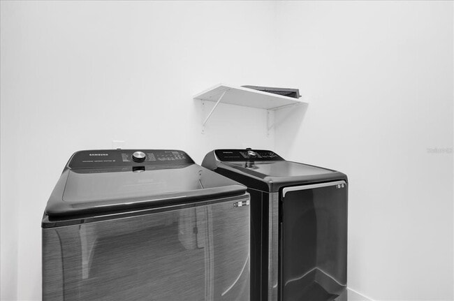 Building Photo - 1776 Mondrian Cir