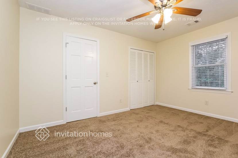 Building Photo - 945 Daisy Ct NW