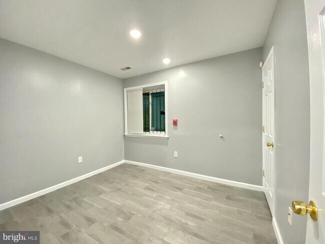 Building Photo - 1723 N 17th St