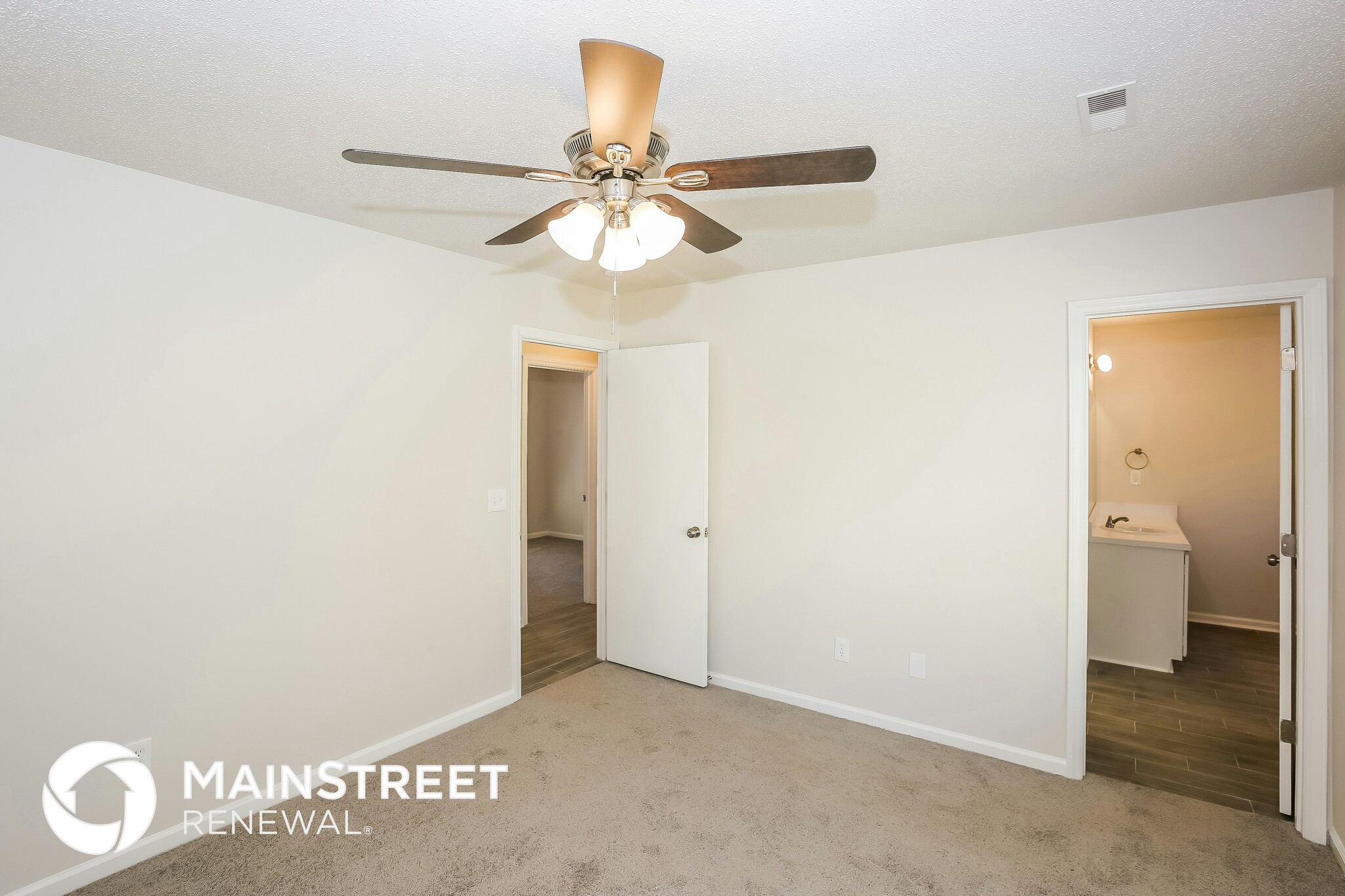 Building Photo - 207 Lauren Dr