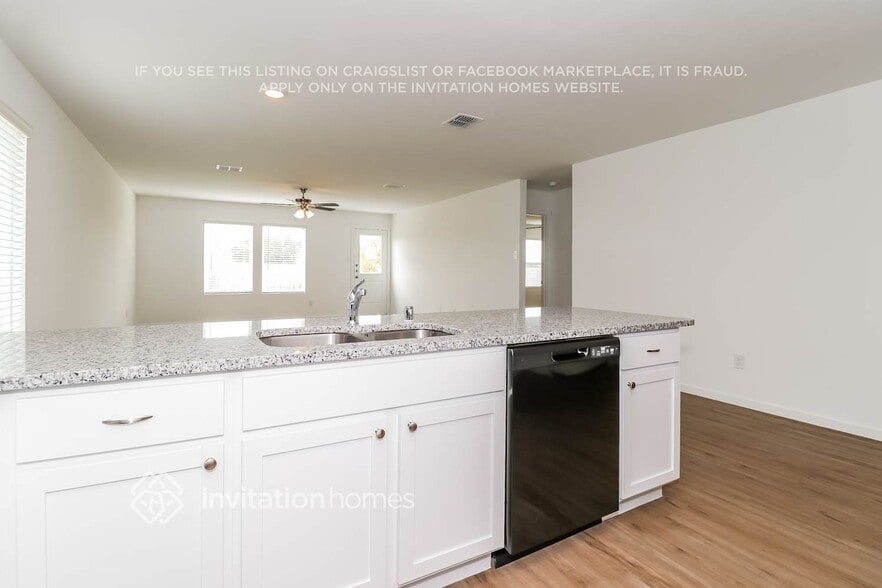 Building Photo - 7216 Lazy Creek Rd