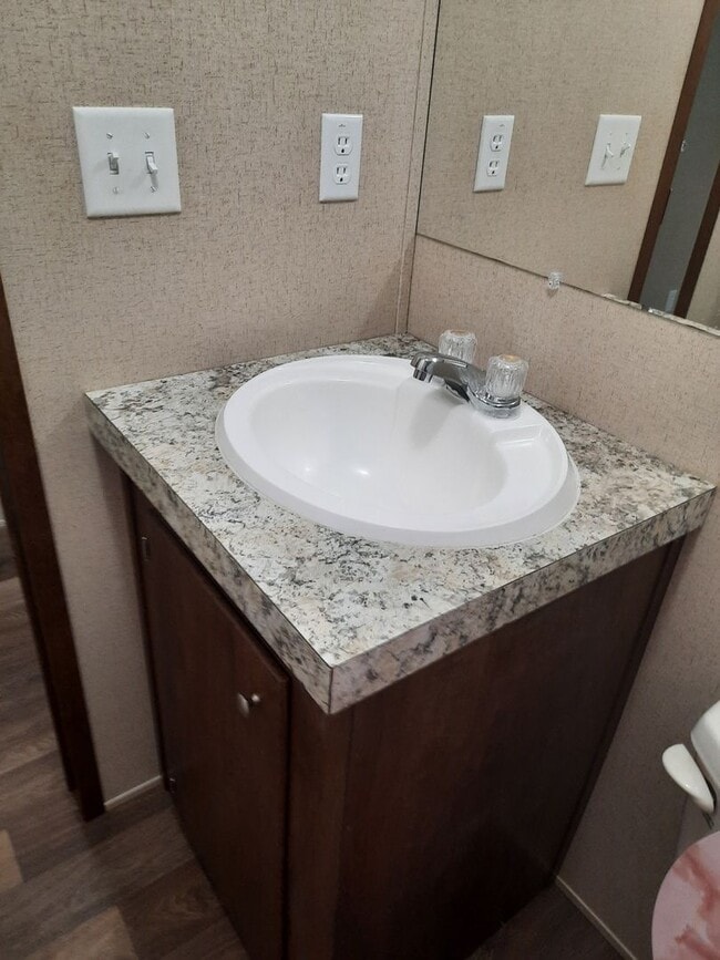 Building Photo - $1000 - 2 Bedroom / 2 Bath Mobile Home in ...