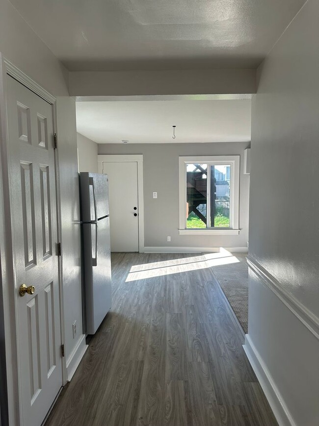 Building Photo - 1379-1383 24th Avenue