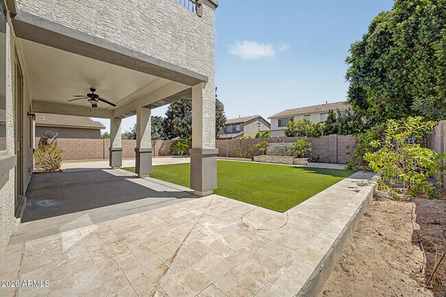 Building Photo - 2531 E Eleana Ln