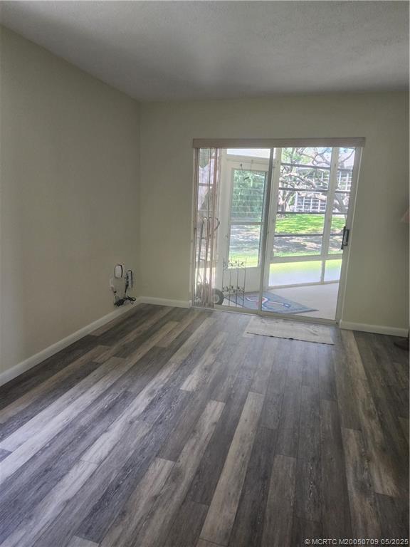 Building Photo - 3212 SE Aster Ln