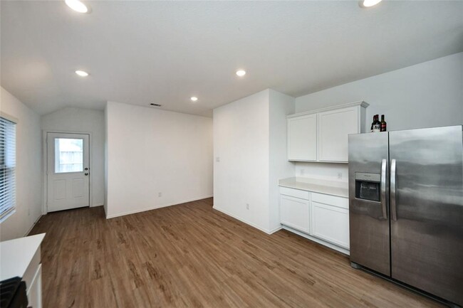 Building Photo - 19348 Villa Mesa Dr