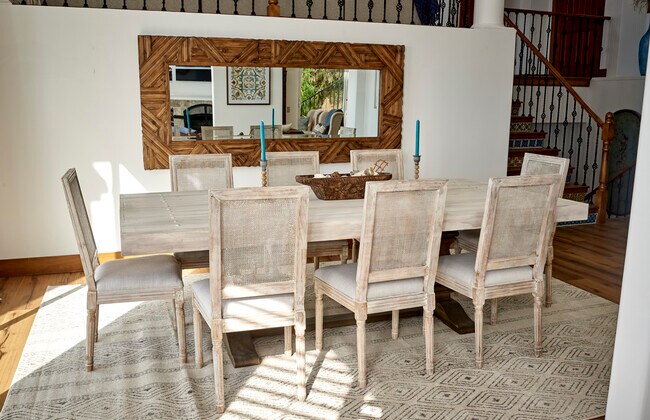 Building Photo - 7080 Via del Mar