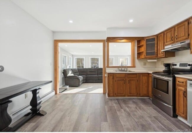 Building Photo - 98 Widmer Rd