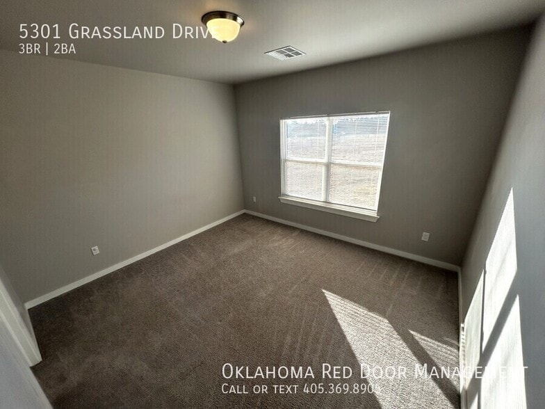 Building Photo - 5301 Grassland Dr