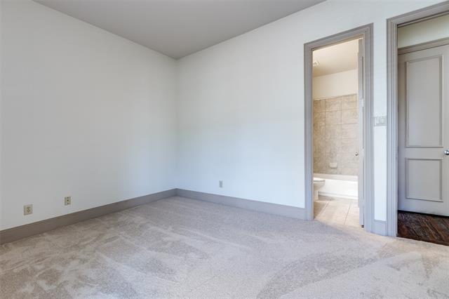 Building Photo - 8200 Craftsbury Ln