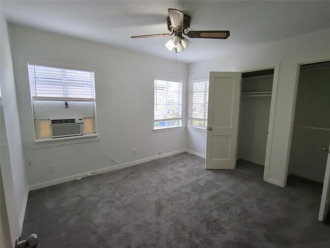 Building Photo - 1449 Nash St
