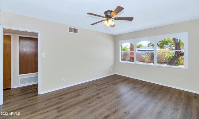 Building Photo - 2309 N 83rd Pl