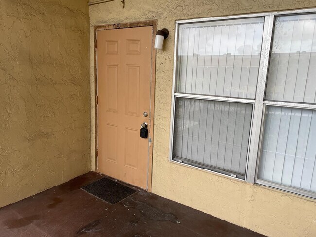 Building Photo - 4121 NW 26th St