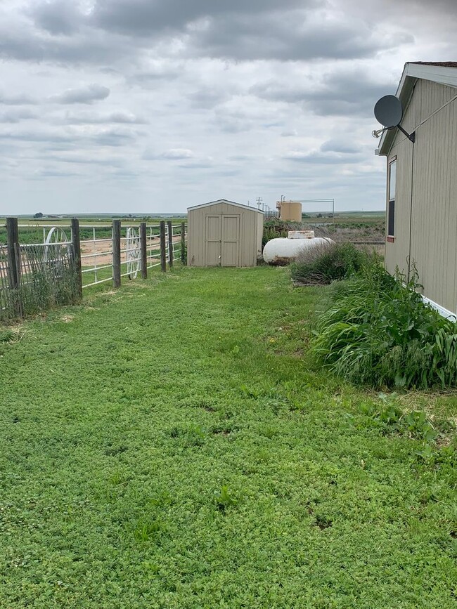 Building Photo - The perfect home is calling, cozy 3 bedroo...