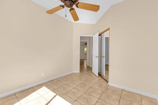 Building Photo - 79851 Carmel Valley Ave