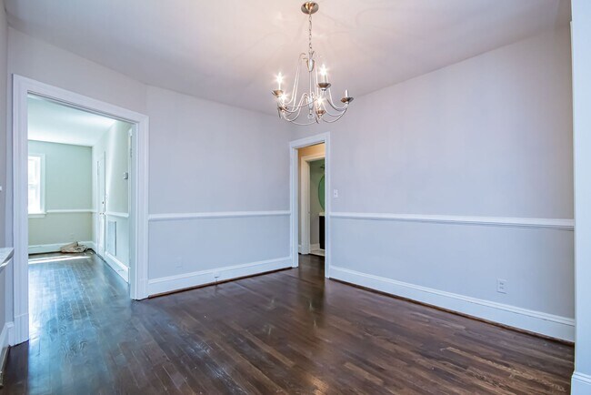 Building Photo - 3916 Stuart Ave