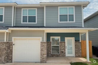 Building Photo - 7712 Owen Ln