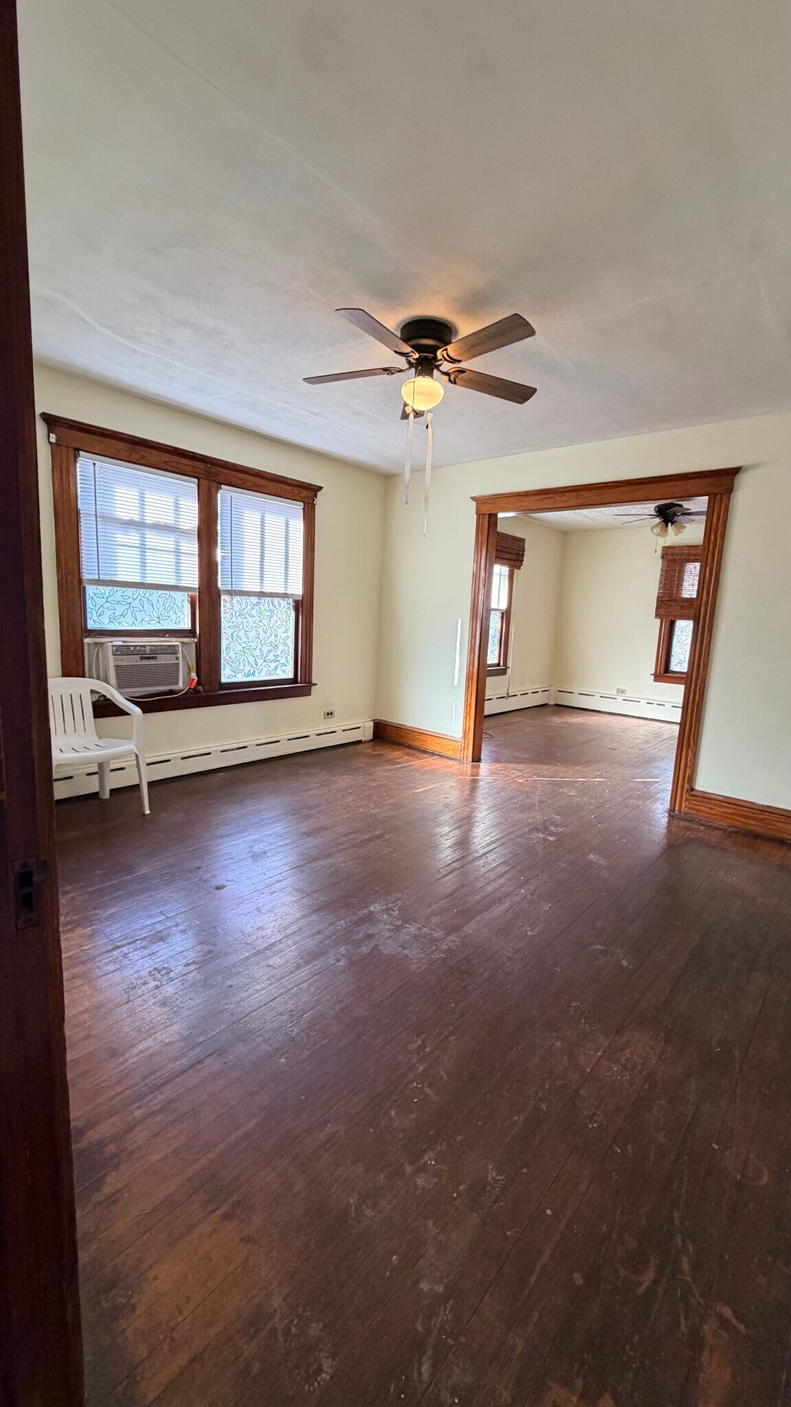 Building Photo - 27 Beechwood Ave