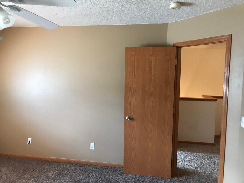 Building Photo - 14179 Plymouth Ave