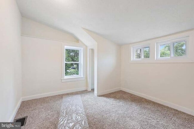 Building Photo - 3 Bedroom Feyetteville PA