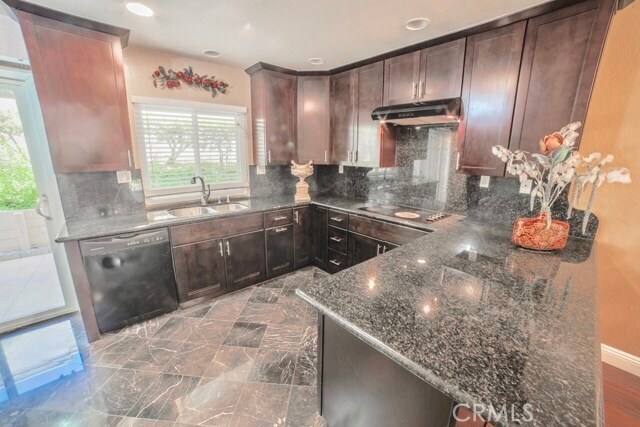 Building Photo - 23732 Hillhurst Dr