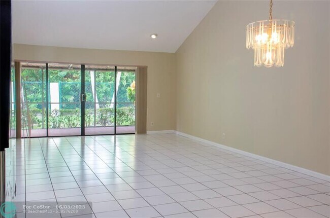 Building Photo - 8638 Eagle Run Dr