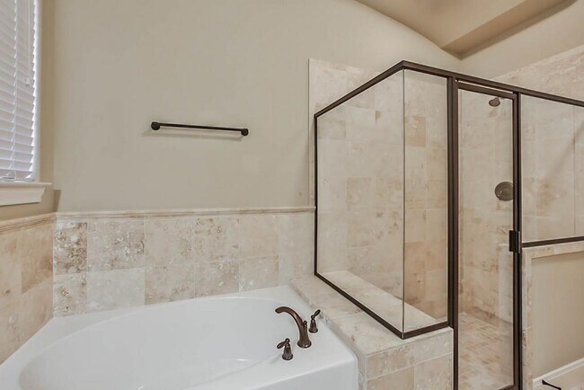 Building Photo - 11005 Upland River Dr