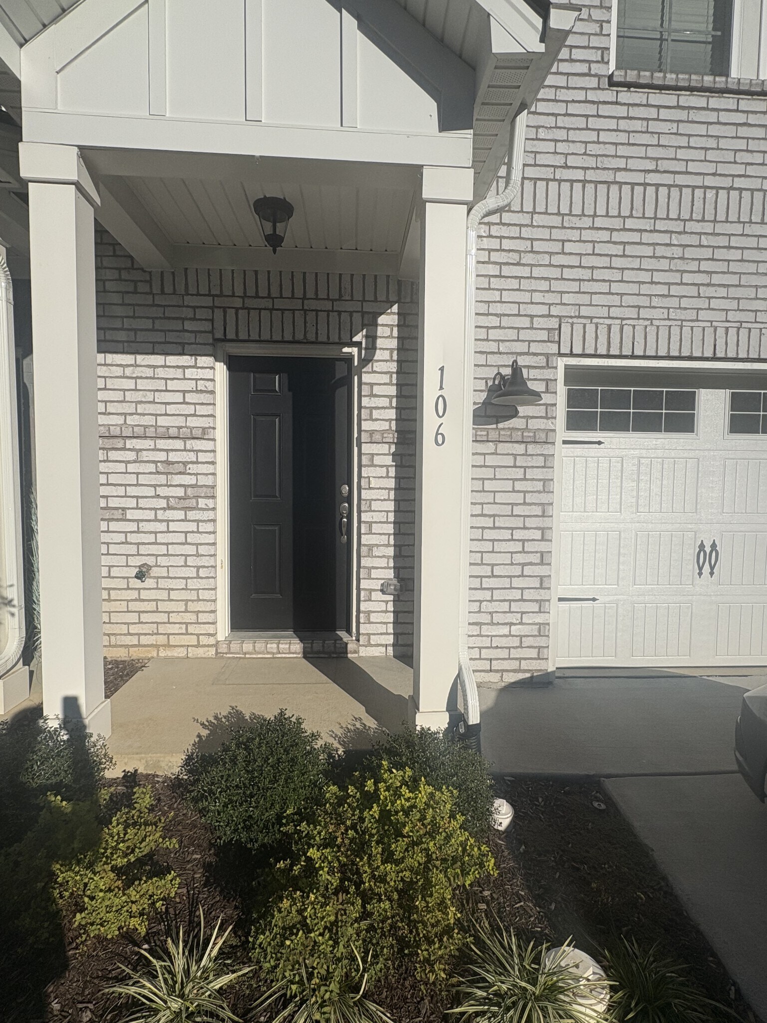 Building Photo - 106 Brighton Ln