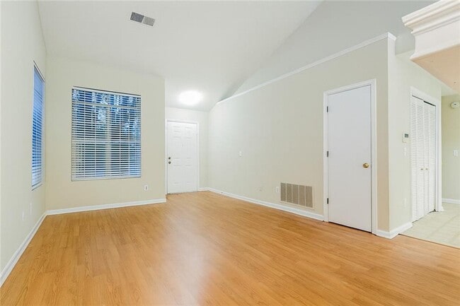 Building Photo - 1953 Abbey Province